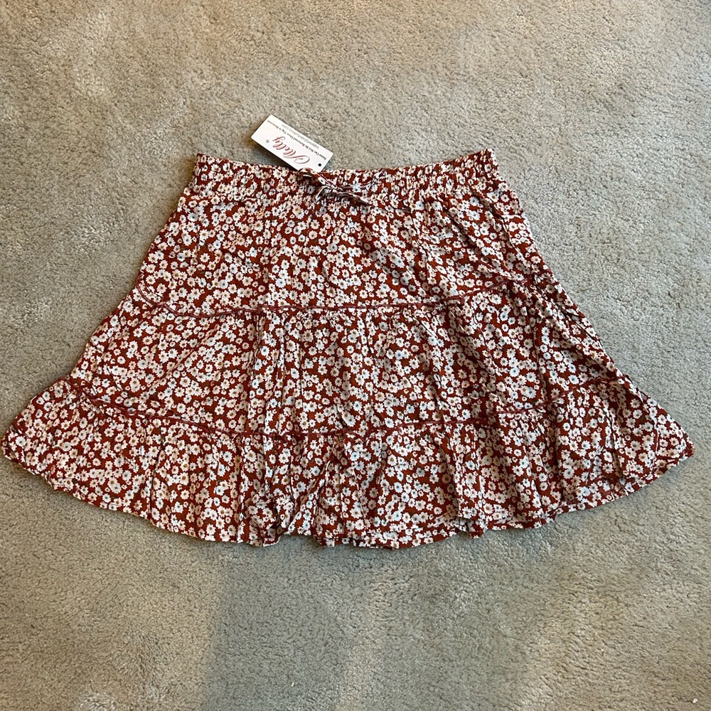 Alelly Mid-Thigh Skirt Floral Red Pattern